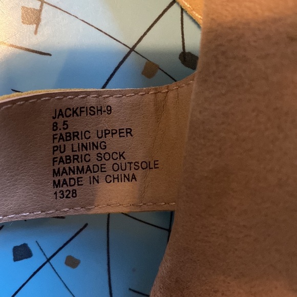 Yellow Steve Madden sandals - Picture 4 of 4